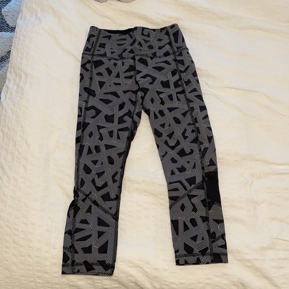 lululemon athletica Pants - Lululemon Pace Rival HR Crop 22”